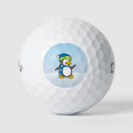 Kleiner Pinguin, der auf Schnee geht Golfball