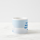 Kleiner Pinguin mit Schneebällen Espressotasse (Vorderseite)