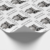 Kleiner Raccoon-Gauner personalisiert Geschenkpapier (Ecke)