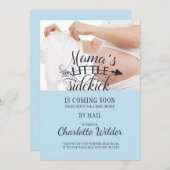 Kleiner Sidekick Baby Bump Blue Boy Dusche per Mai Einladung (Vorne/Hinten)