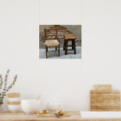 Kleiner Stuhl und Stuhl, Pienza, Italien Poster (Küche)