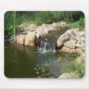 Kleiner Teich und Wasserfall Mousepad