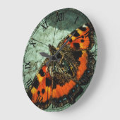 Kleiner Tortoiseshell Butterfly Große Wanduhr (Winkel)