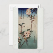 Kleiner Vogel auf einem Zweig Kaidozakura von Hiro Postkarte (Vorne/Hinten)