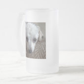 Kleiner weißer Teacup Poodle Hund Mattglas Bierglas (Vorderseite Links)