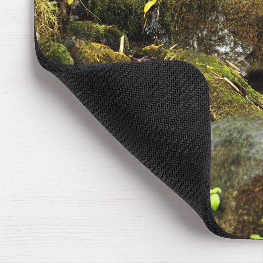 Kleinerer Strom 2 Akaka Falles Hinter Mousepad (Ecke)