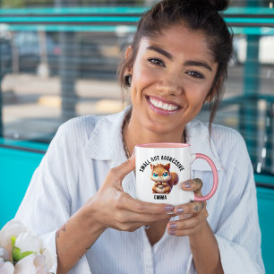 Kleines, aber aggressives, Niedliches und wütendes Tasse
