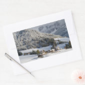 Kleines Bergdorf im Schneeecker-Aufkleber Rechteckiger Aufkleber (Umschlag)