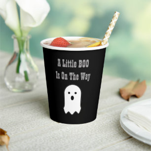 Kleines BOO auf dem Weg zu Halloween-Geist Pappbecher