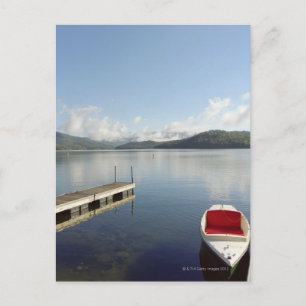 Kleines Boot am Anlegesteg am See Placid Postkarte