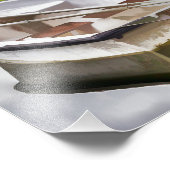 Kleines Boot angedockt in Lagoon Fotografie Print (Ecke)