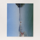 Kleines Boot auf ruhigem Wasser Puzzle (Vertikal)