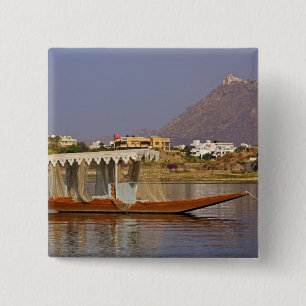 Kleines Boot, Lake Pichola, Udaipur, Indien. Button