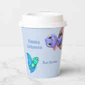 Kleines Dino auf dem Weg Babydusche Pappbecher (Rückseite)