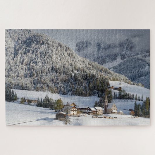 Kleines Dorf im Schnee in den Alpen im Winter Puzzle (Horizontal)