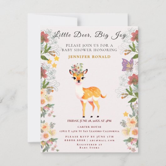 Kleines Hirsch, große, fröhlich rosa Blume und Sch Einladung (Vorderseite)