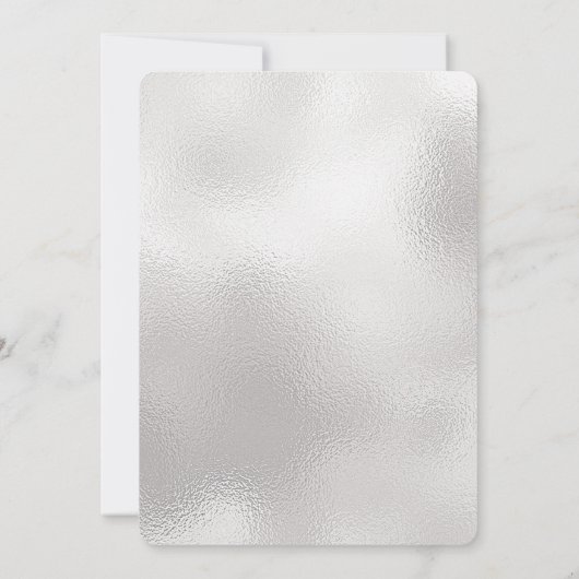 Kleines Hirsch in einem weißen Wald Winterwald Einladung (Rückseite)