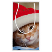 Kleines Kätzchen im roten Weihnachtshut Kleine Geschenktüte (Vorderseite)