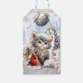 Kleines Kätzchen mit Vogel. Geschenkanhänger (Vorderseite)