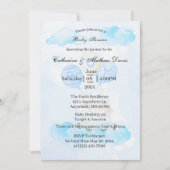 Kleines Lamm steigt hoch in jungen blauen Balloons Einladung (Vorderseite)