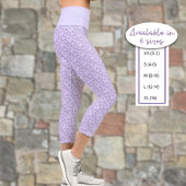 Kleines Lila Herzmuster über Pastel Lila Capri Leggings