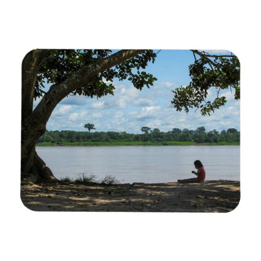 Kleines Mädchen am Amazonas-Fluss in Peru Magnet (Horizontal)