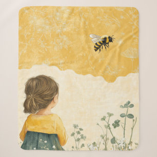 Kleines Mädchen beobachtet eine Hummel Sherpadecke