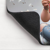 Kleines Mädchen blühende Lüster mit Kätzchen Mousepad (Ecke)