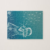 Kleines Mädchen, das auf einem Löwenzahn Puzzle (Horizontal)