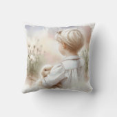 Kleines Mädchen hält ihren Haustier an der Sonne Kissen (Rückseite)