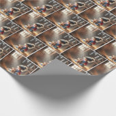 Kleines Mädchen im Stall mit Kalb Geschenkpapier (Ecke)