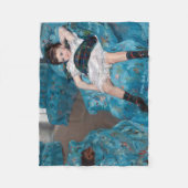 Kleines Mädchen in einem blauen Sessel, Cassatt Fleecedecke (Vorderseite)
