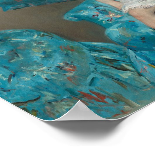 Kleines Mädchen in einem blauen Sessel | Mary Cass Poster (Ecke)