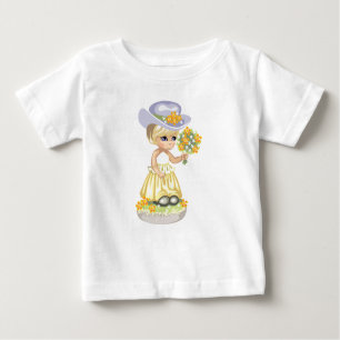 Kleines Mädchen in Gelben Osterkleid Holding Blume Baby T-shirt