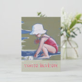 Kleines Mädchen mit Hut am Strand mit Wellen Einladung (Stehend Vorderseite)