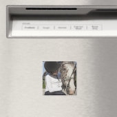 Kleines Mädchen mit ihrem Pferd Magnet (In Situ (Geschirrspüler))