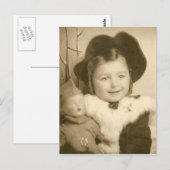 kleines Mädchen mit Puppe Postkarte (Vorne/Hinten)