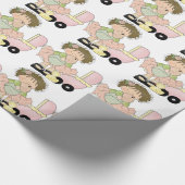 Kleines Mädchen mit Puppe und Pram Geschenkpapier (Ecke)