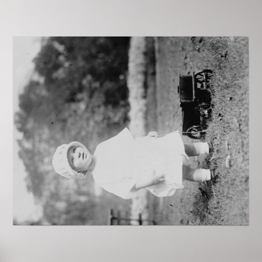 Kleines Mädchen mit Toy Wagon Foto Poster (Vorne)