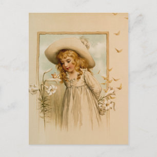 Kleines Mädchen riecht Blume in Strohhut Postkarte