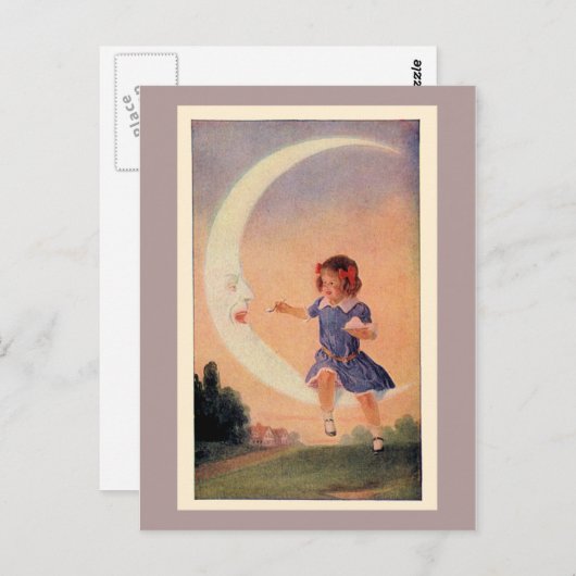 Kleines Mädchen sitzt auf dem Crescent Moon Postkarte (Vorne/Hinten)