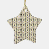 Kleines Muster auf hellgelb Keramikornament (Rechts)