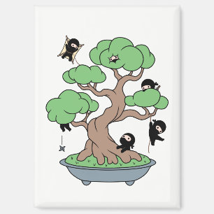 Kleines Ninjas im Bonsais-Baum Magnet
