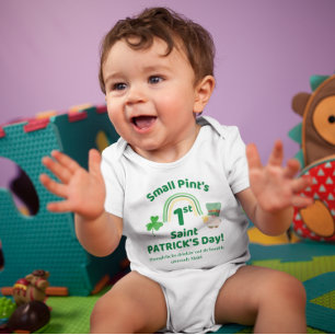 Kleines Pint's 1. St. Patrick's Day Funny Baby Strampler