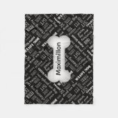 KLEINES Schwarz mit weißem Hundeknochen und Name Fleecedecke (Vorderseite)