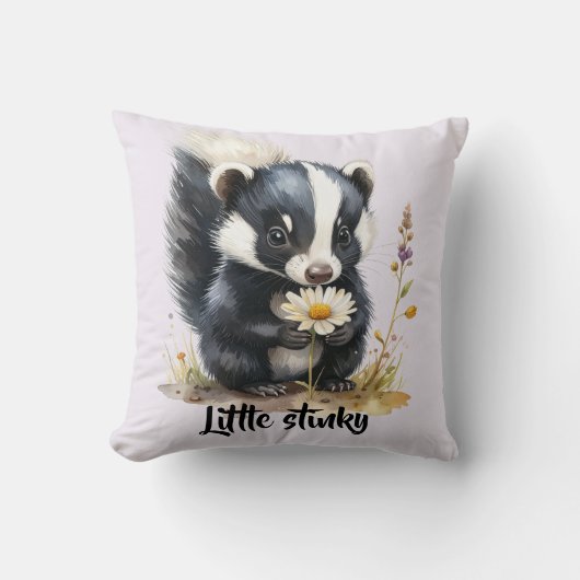 Kleines Stinktier schnüffelt an Gänseblümchen Kissen (Vorderseite)