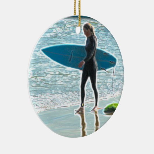 Kleines Surfer-Mädchen Keramik Ornament (Rechts)