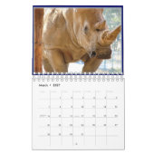 Kleines wildes Tier stellt Kalender 2012 gegenüber (Mär 2027)