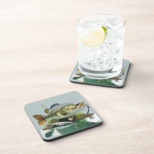 Kleinmund-Bass mit dem entsprechenden Tackle Getränkeuntersetzer (Rechte Seite)