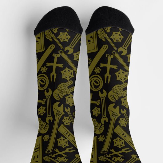 Klempnerwerkzeuge, mehrfarbiges Muster, rückseitig Socken (Oben)